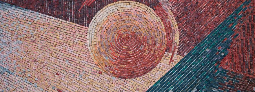 The mosaic of science: When does disciplinary diversity translate into prestige?
